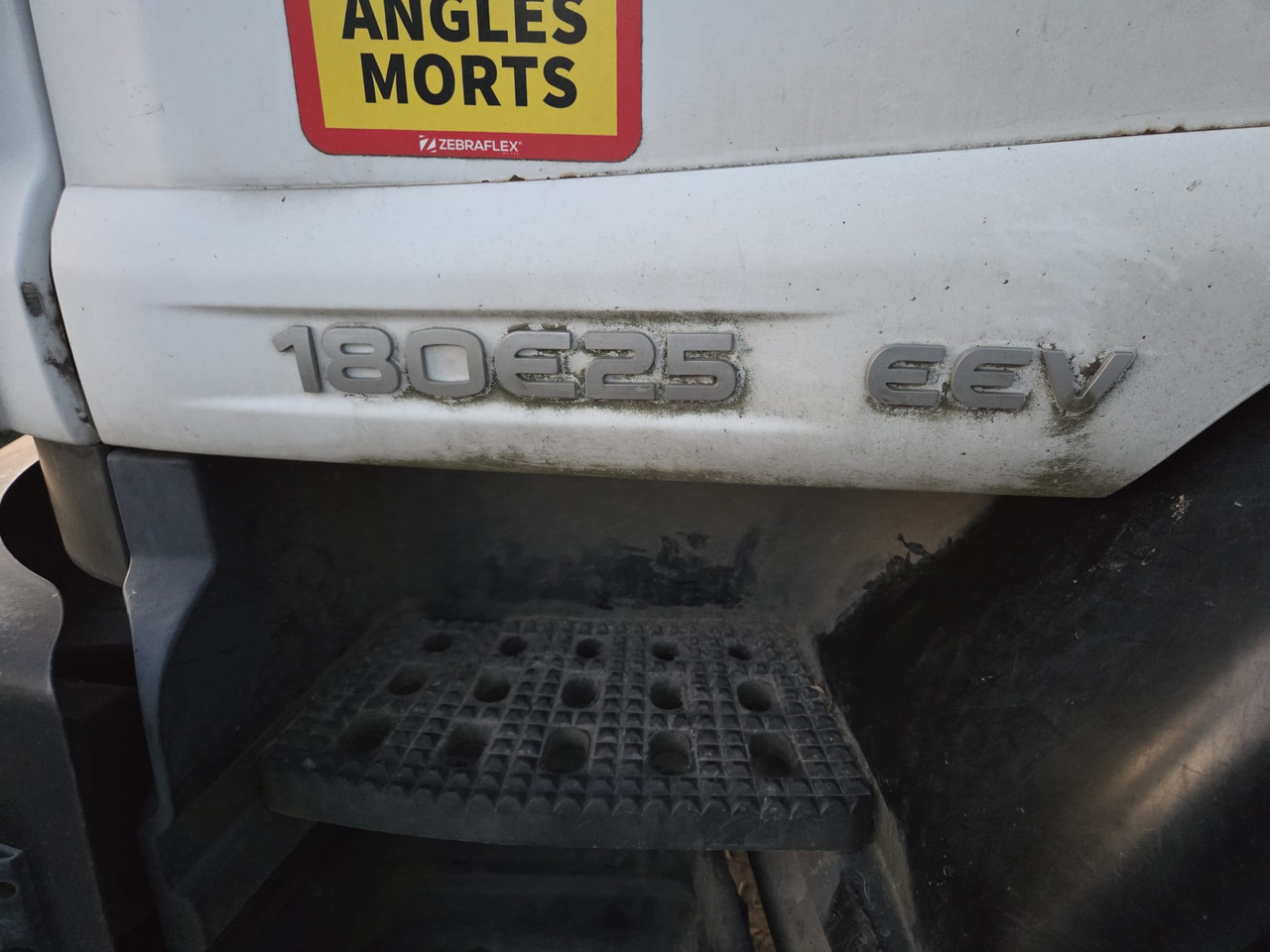 IVECO EUROCARGO 180E25 - Автоманипулятор, Автоманипулятор: фото 5 IVECO EUROCARGO 180E25 - Автоманипулятор, Автоманипулятор: фото 5