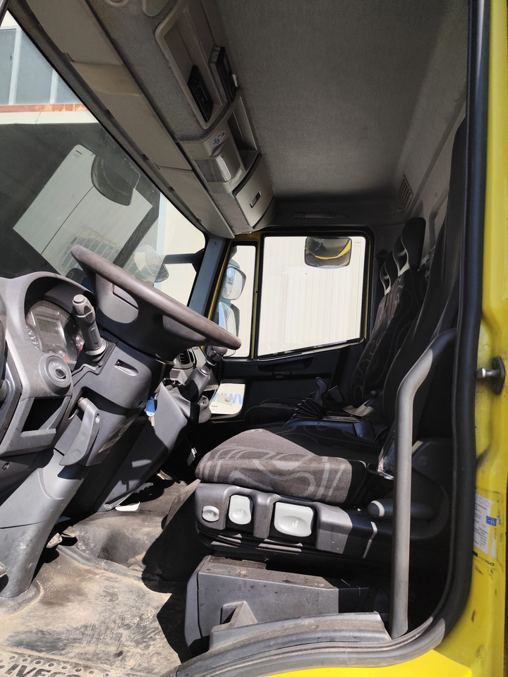 IVECO EUROCARGO 190EL25 - Грузовик-шасси: фото 3 IVECO EUROCARGO 190EL25 - Грузовик-шасси: фото 3