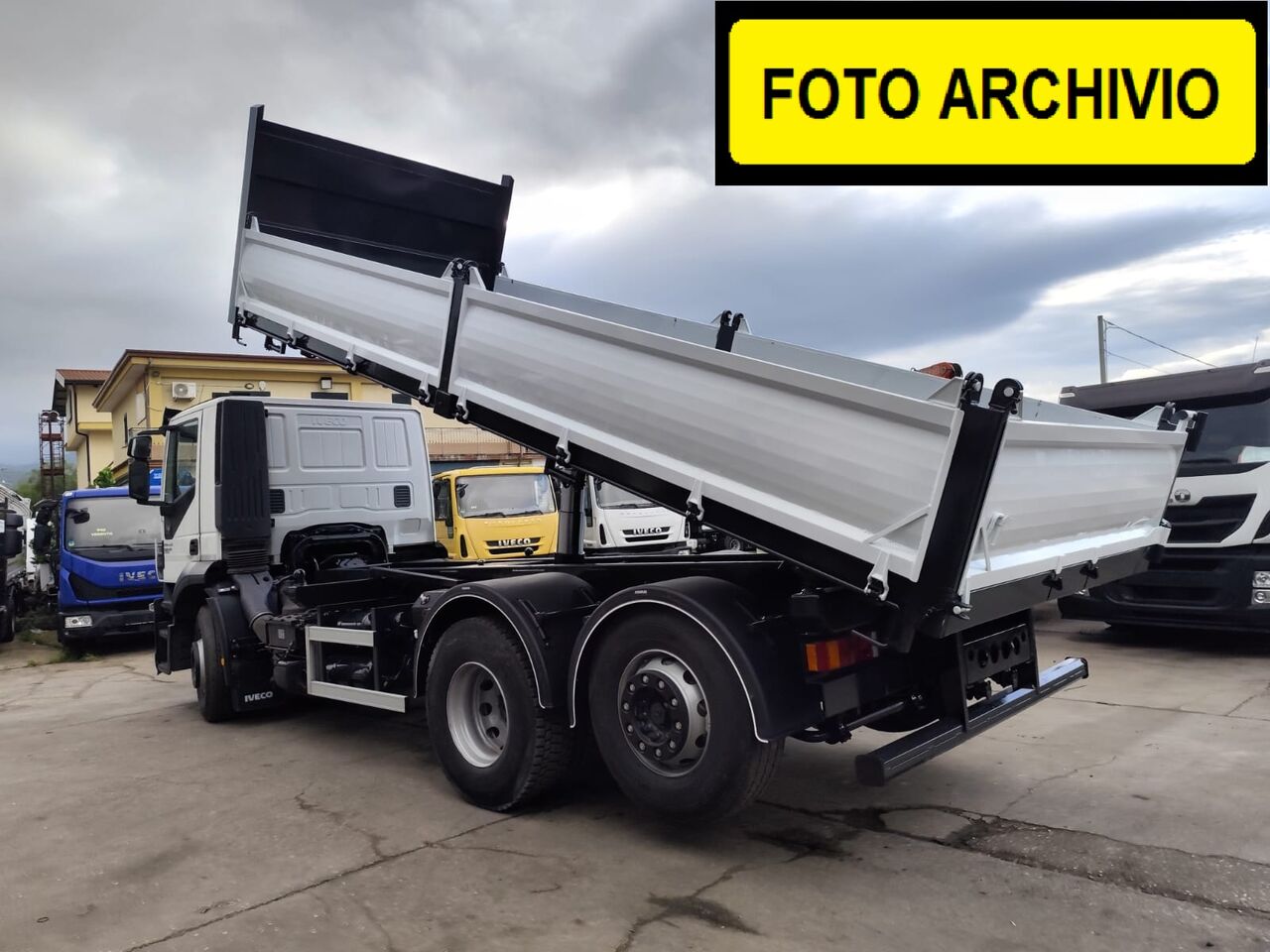 Самосвал IVECO STRALIS AD 260S31 XP: фото 6 Самосвал IVECO STRALIS AD 260S31 XP: фото 6