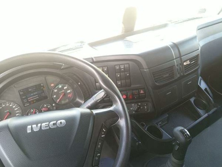Грузовик с закрытым кузовом IVECO STRALIS AD 260S31 XP: фото 11