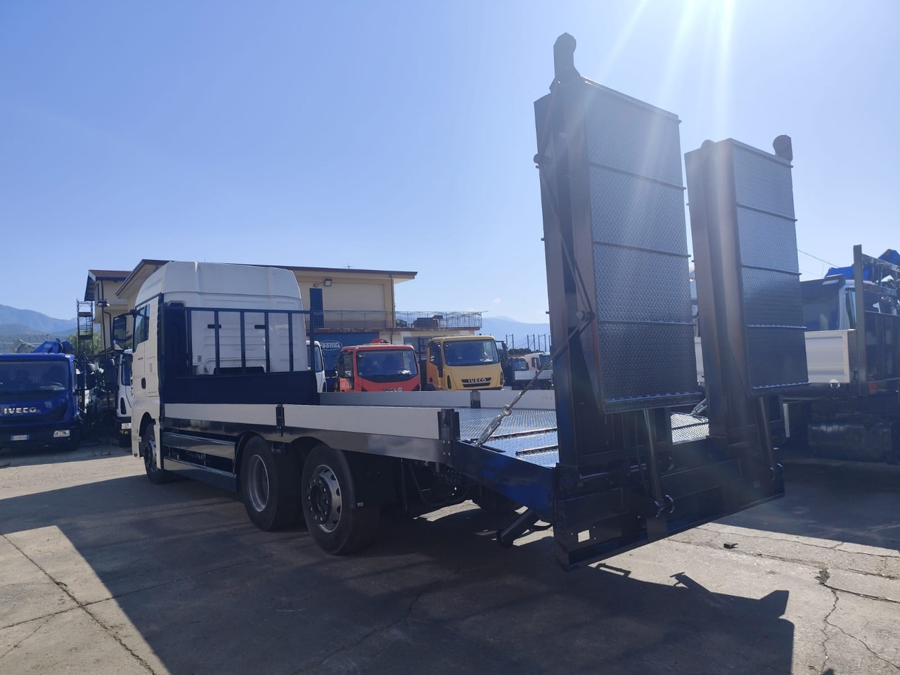 MAN TGX 26.440 - Грузовик бортовой/ Платформа: фото 4 MAN TGX 26.440 - Грузовик бортовой/ Платформа: фото 4