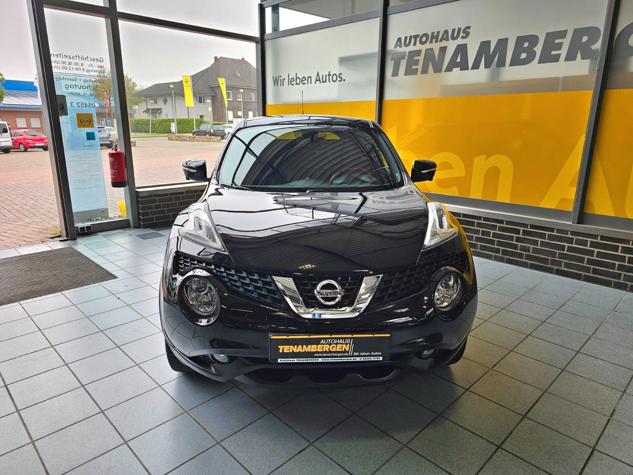 Nissan Juke 1.2 DIG-T 360 / Navi / Ganzjahresreifen - Внедорожник: фото 2 Nissan Juke 1.2 DIG-T 360 / Navi / Ganzjahresreifen - Внедорожник: фото 2