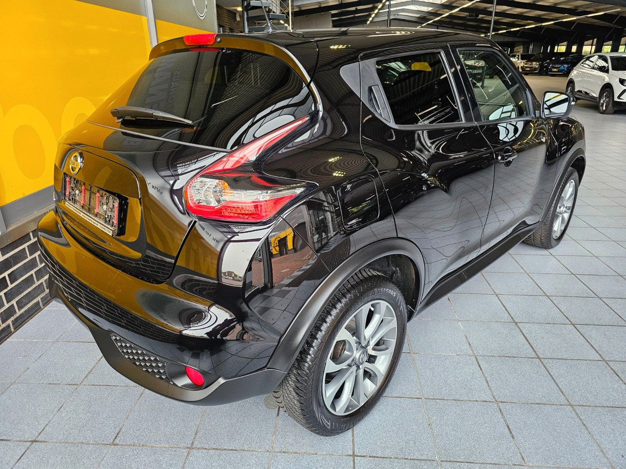 Nissan Juke 1.2 DIG-T 360 / Navi / Ganzjahresreifen - Внедорожник: фото 4 Nissan Juke 1.2 DIG-T 360 / Navi / Ganzjahresreifen - Внедорожник: фото 4