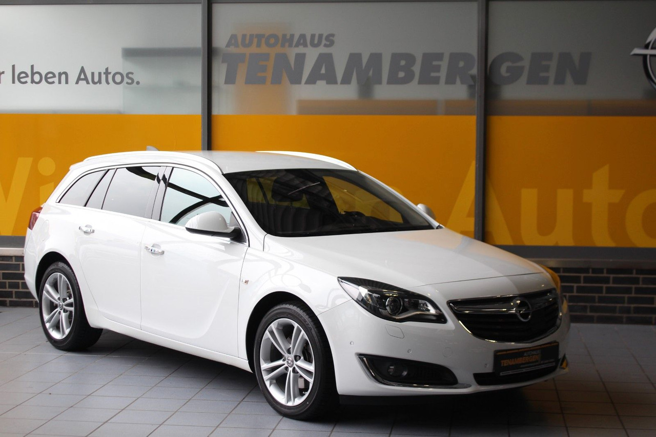Opel Insignia A Business Innovation 4x4 Leder AHK ACC - Легковой автомобиль: фото 1 Opel Insignia A Business Innovation 4x4 Leder AHK ACC - Легковой автомобиль: фото 1