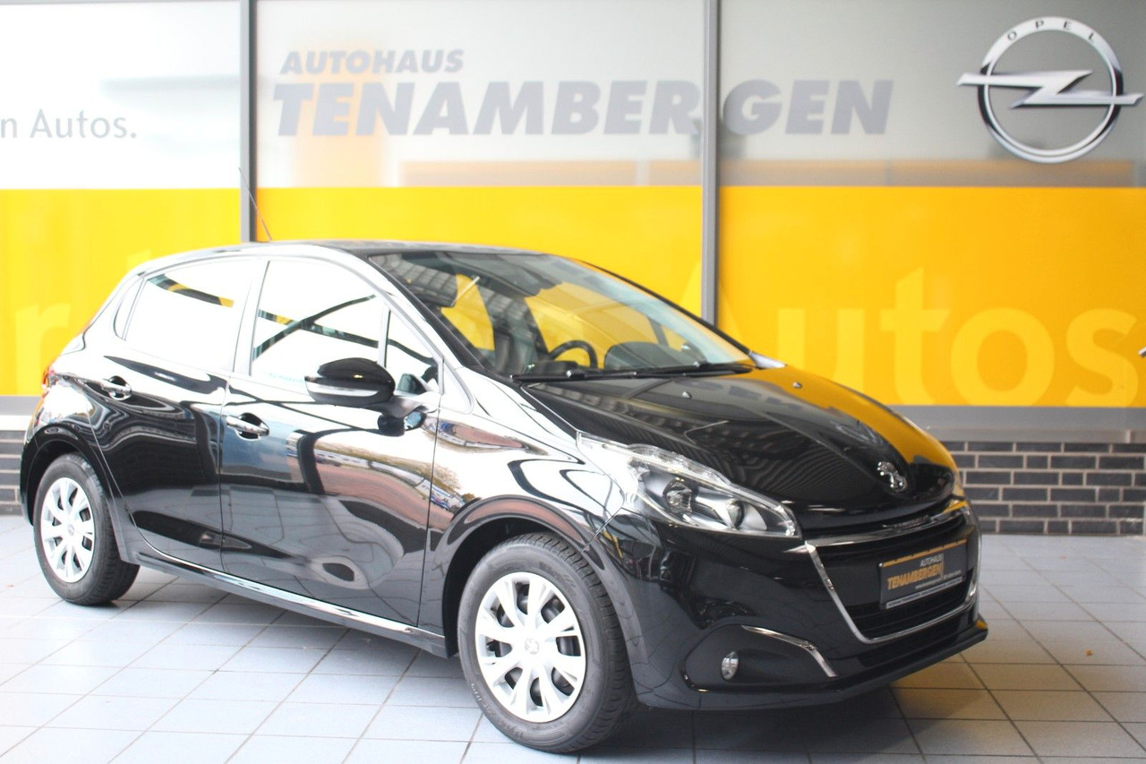Peugeot 208 Active Klima PDC Sitzheizung Bluetooth - Седан: фото 1 Peugeot 208 Active Klima PDC Sitzheizung Bluetooth - Седан: фото 1