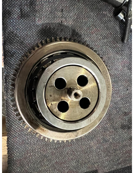 Scania R580 - Двигатель и запчасти: фото 1 Scania R580 - Двигатель и запчасти: фото 1