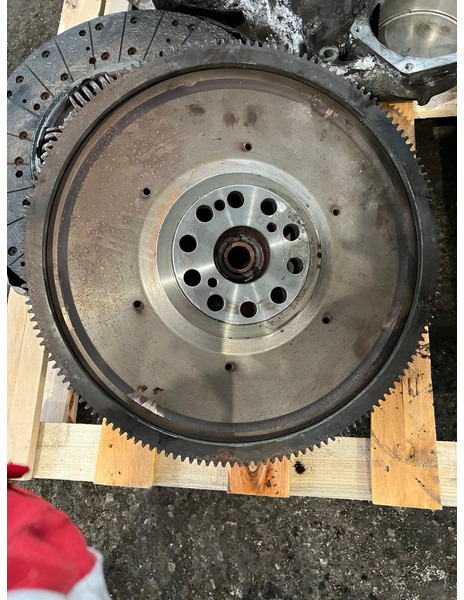 Scania R580 - Маховик: фото 2 Scania R580 - Маховик: фото 2