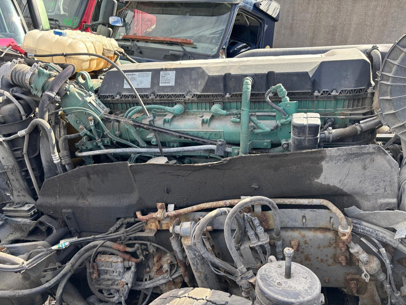 Volvo D13K460 - Двигатель: фото 1 Volvo D13K460 - Двигатель: фото 1