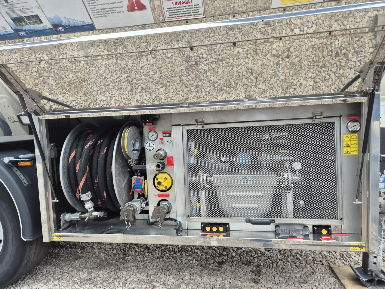 VPS CN50/ EMERSON F200/ PROPANE/ LPG - Полуприцеп-цистерна: фото 4 VPS CN50/ EMERSON F200/ PROPANE/ LPG - Полуприцеп-цистерна: фото 4