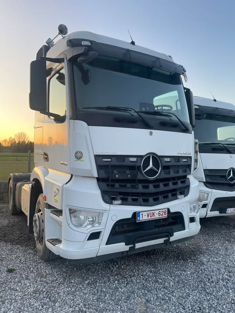 Mercedes-beenz aroc - Тягач: фото 1 Mercedes-beenz aroc - Тягач: фото 1