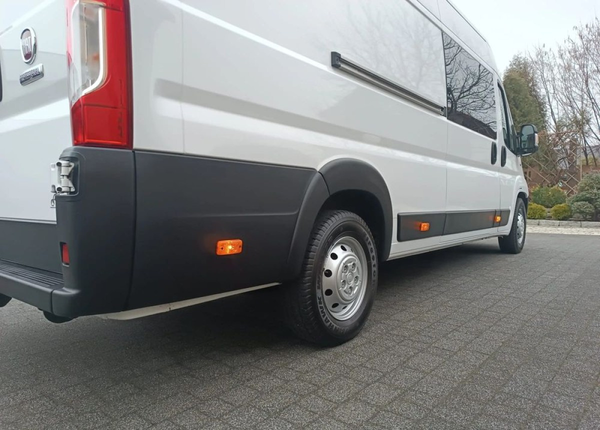 Fiat Ducato Max Brygadowy 7-osobowy 2.3 180ps. - Грузопассажирский фургон: фото 5 Fiat Ducato Max Brygadowy 7-osobowy 2.3 180ps. - Грузопассажирский фургон: фото 5