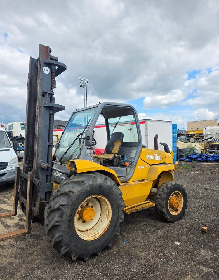 Manitou M26.4 Terenowy 4x4 5,5m - Вилочный погрузчик: фото 3 Manitou M26.4 Terenowy 4x4 5,5m - Вилочный погрузчик: фото 3