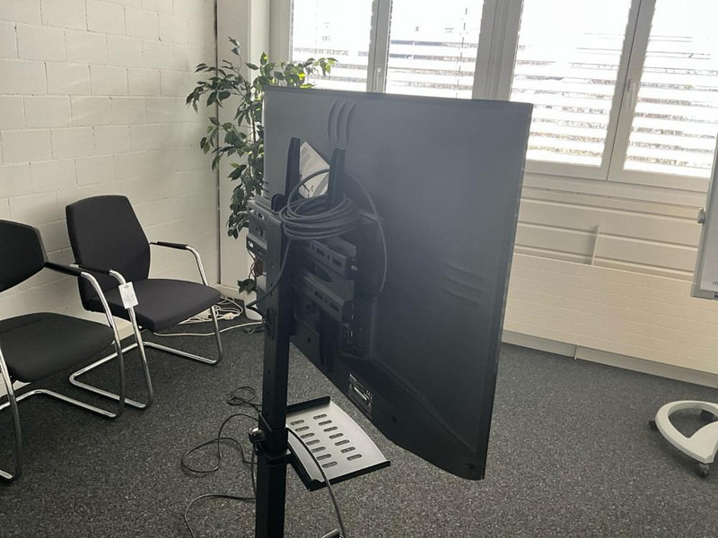 Hisense - Оборудование для гаражей/ Мастерских: фото 4 Hisense - Оборудование для гаражей/ Мастерских: фото 4