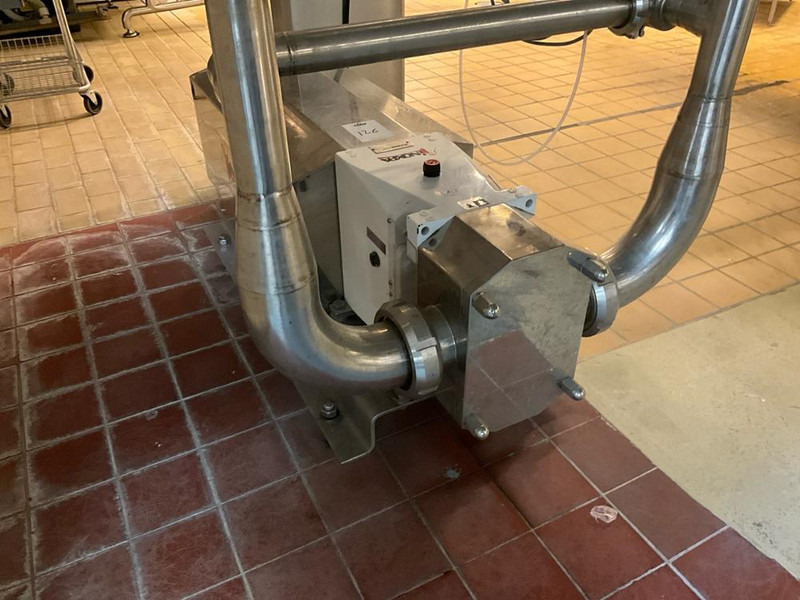 INOXPA SLR 4-100 - Воздушный компрессор: фото 2 INOXPA SLR 4-100 - Воздушный компрессор: фото 2