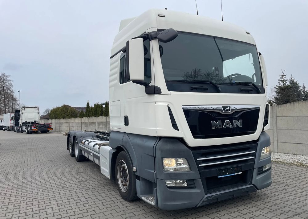 MAN TGX XLX 26.420 BDF, MULTI Wechsler - Грузовик-контейнеровоз/ Сменный кузов: фото 2 MAN TGX XLX 26.420 BDF, MULTI Wechsler - Грузовик-контейнеровоз/ Сменный кузов: фото 2