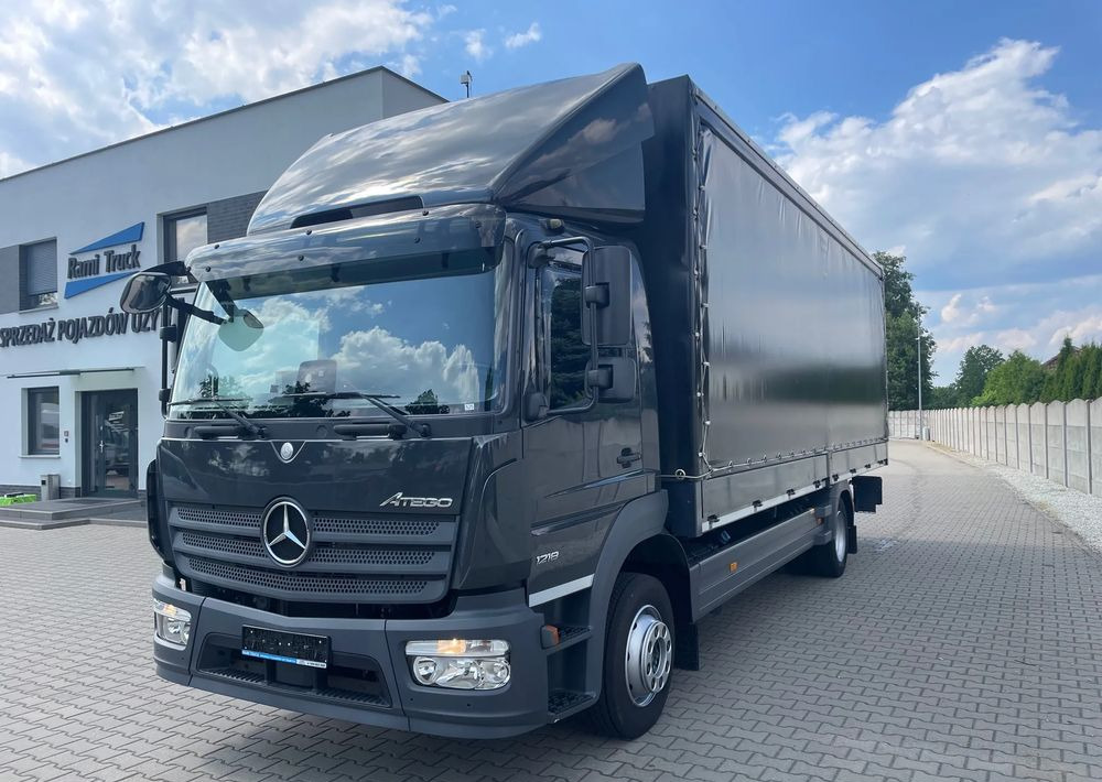 Mercedes-Benz ATEGO 1218 - Тентованный грузовик: фото 1 Mercedes-Benz ATEGO 1218 - Тентованный грузовик: фото 1