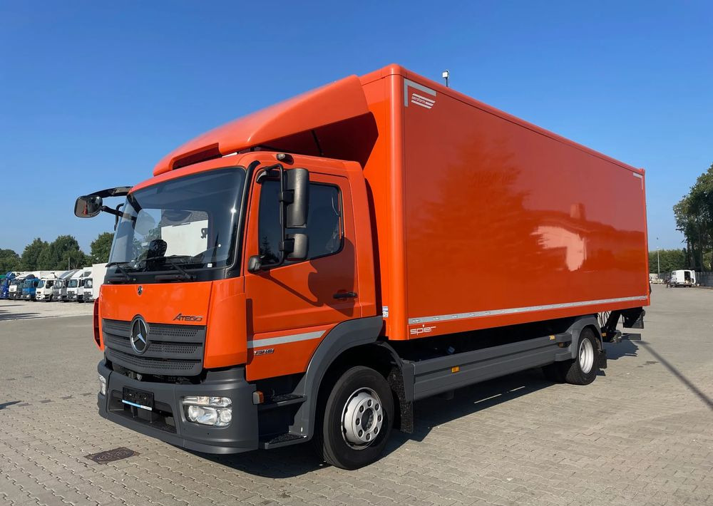 Mercedes-Benz ATEGO 1218 - Грузовик с закрытым кузовом: фото 4 Mercedes-Benz ATEGO 1218 - Грузовик с закрытым кузовом: фото 4