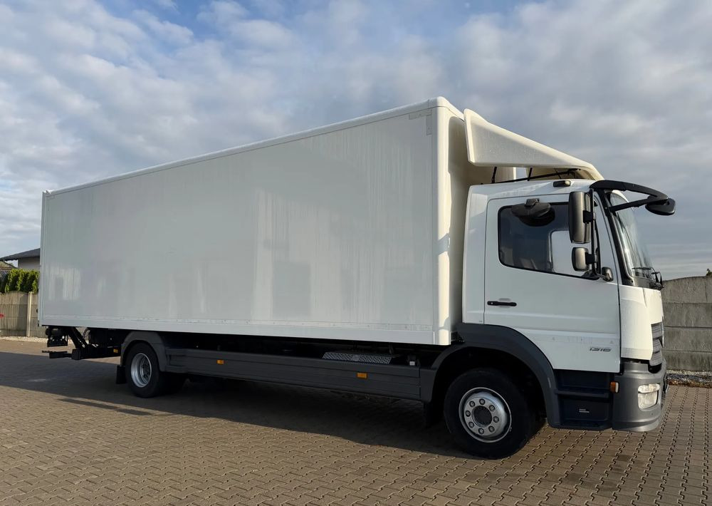 Грузовик с закрытым кузовом Mercedes-Benz ATEGO 1318 IZOTERMA 20 PALET!: фото 11 Грузовик с закрытым кузовом Mercedes-Benz ATEGO 1318 IZOTERMA 20 PALET!: фото 11