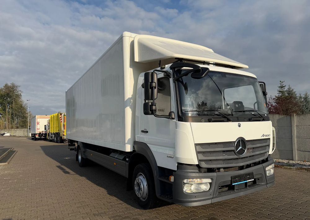 Грузовик с закрытым кузовом Mercedes-Benz ATEGO 1318 IZOTERMA 20 PALET!: фото 10 Грузовик с закрытым кузовом Mercedes-Benz ATEGO 1318 IZOTERMA 20 PALET!: фото 10