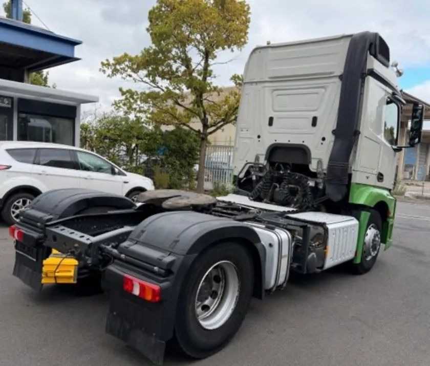 Mercedes-Benz ACTROS 1848 HAD/ 4X4/ HYDRAULIKA - Тягач: фото 3 Mercedes-Benz ACTROS 1848 HAD/ 4X4/ HYDRAULIKA - Тягач: фото 3