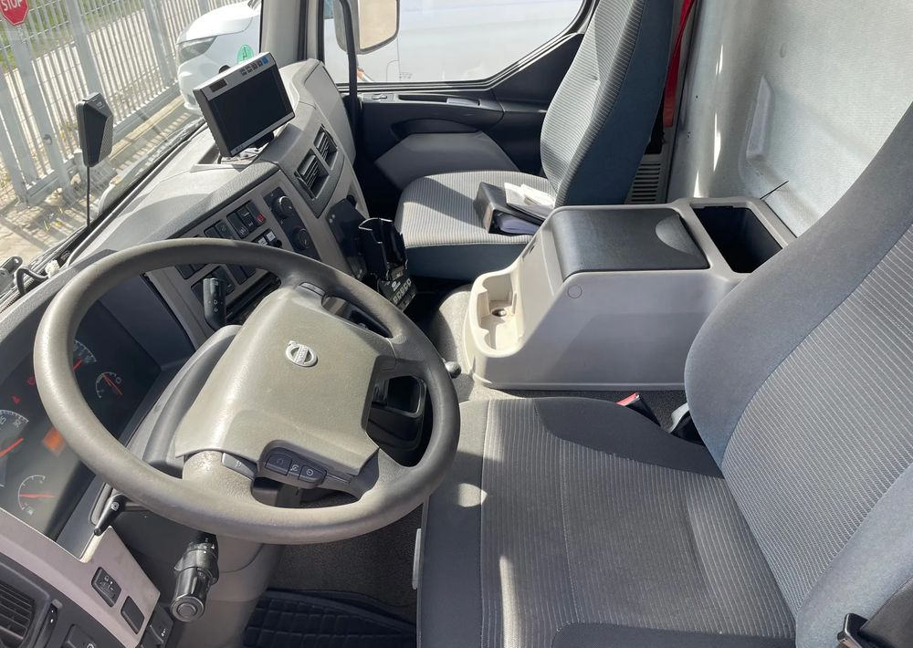 Рефрижератор Volvo FL 18.260 CHŁODNIA, EURO 5 !: фото 8