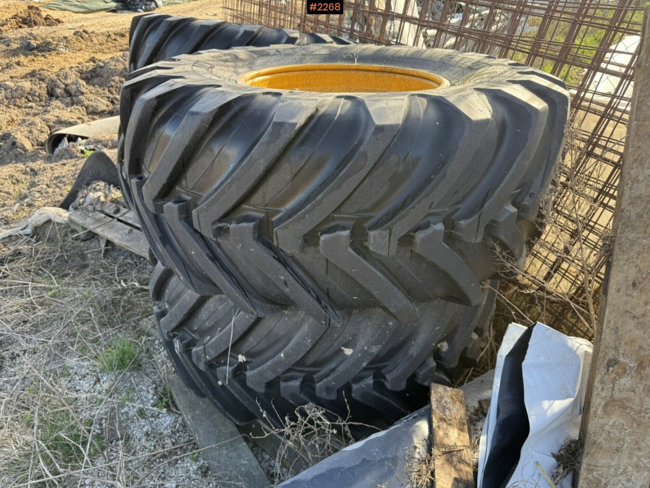 Michelin twin tires on rim 540/70 R24 - Колесо: фото 5 Michelin twin tires on rim 540/70 R24 - Колесо: фото 5