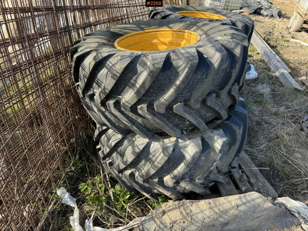 Michelin twin tires on rim 540/70 R24 - Колесо: фото 3 Michelin twin tires on rim 540/70 R24 - Колесо: фото 3