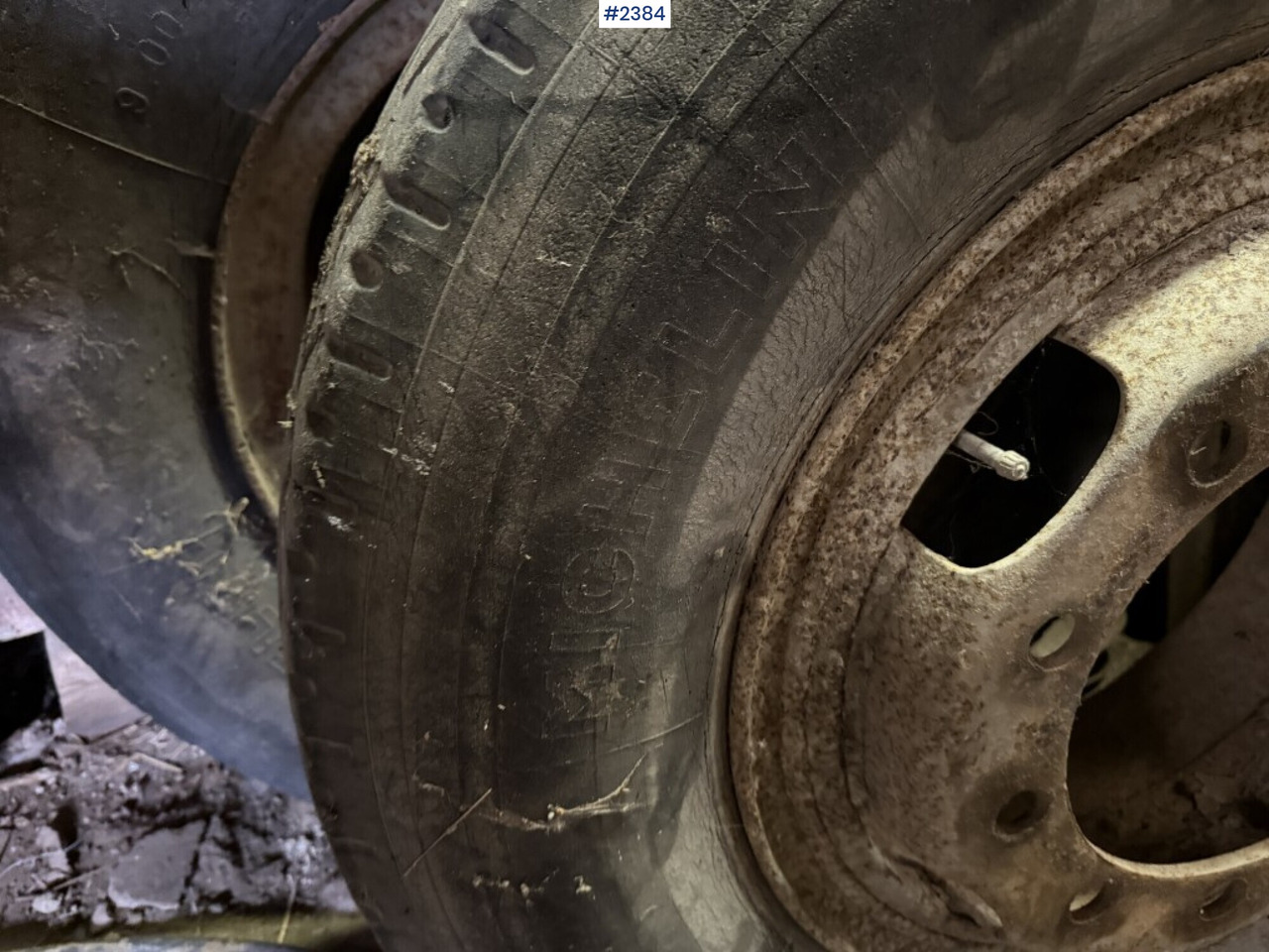 Tires with rim, Michelin 9.00-20 - Колесо: фото 5 Tires with rim, Michelin 9.00-20 - Колесо: фото 5