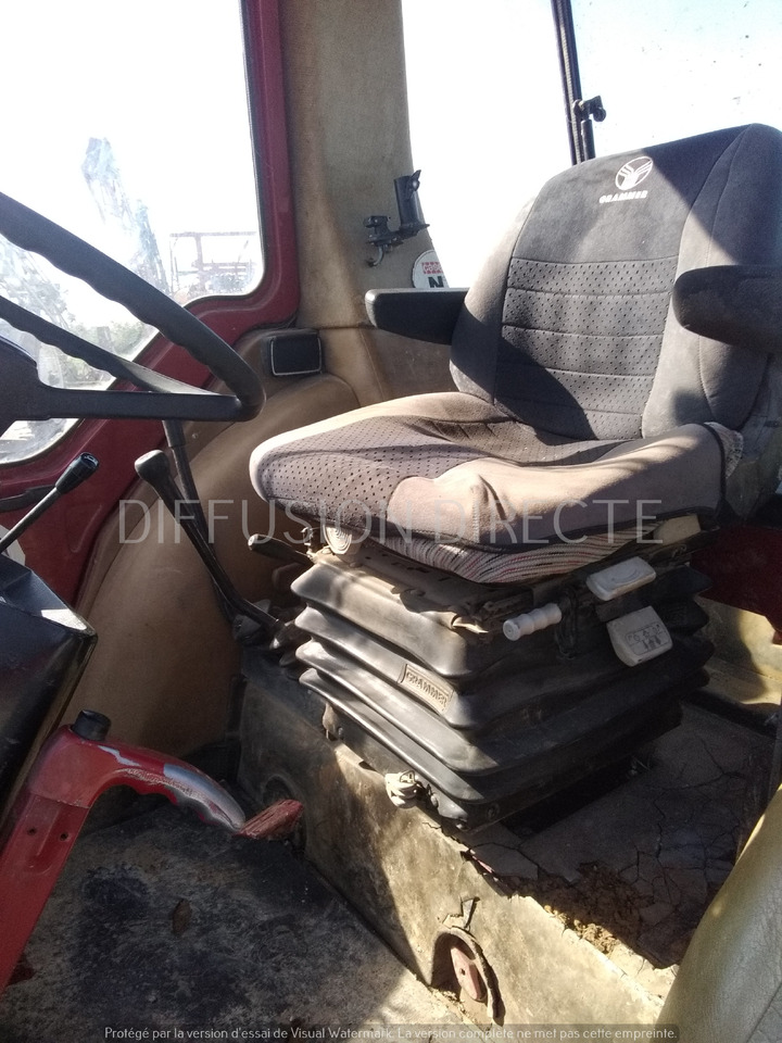 CASE IH TRACTEUR AGRICOLE 845 XL - Трактор: фото 5 CASE IH TRACTEUR AGRICOLE 845 XL - Трактор: фото 5