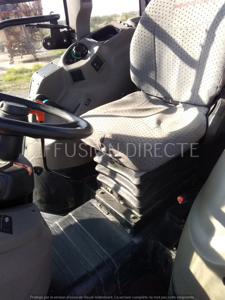 CASE IH TRACTEUR AGRICOLE QUANTUM 100 F - Трактор: фото 5 CASE IH TRACTEUR AGRICOLE QUANTUM 100 F - Трактор: фото 5