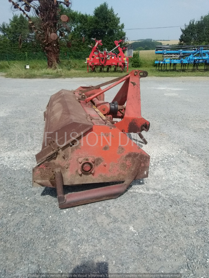 SPITOR BROYEUR A AXE HORIZONTAL 260 - Косилка-измельчитель: фото 2 SPITOR BROYEUR A AXE HORIZONTAL 260 - Косилка-измельчитель: фото 2