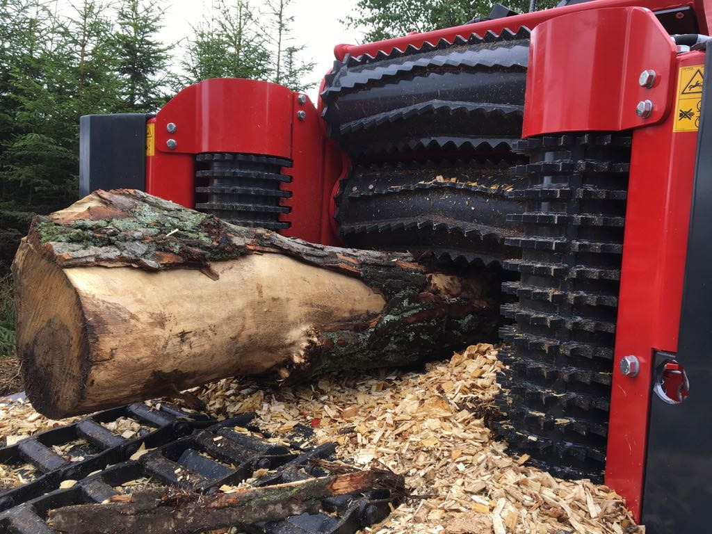 UFKES GREENTEC 962 - Измельчитель древесины: фото 5 UFKES GREENTEC 962 - Измельчитель древесины: фото 5