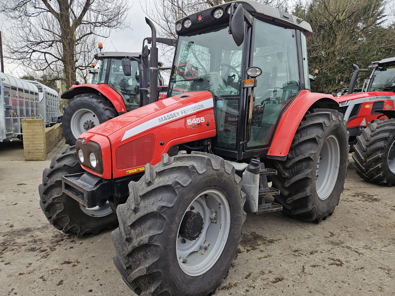 2007 MF 5455, 520R38 Wide Wheels - Трактор: фото 2 2007 MF 5455, 520R38 Wide Wheels - Трактор: фото 2