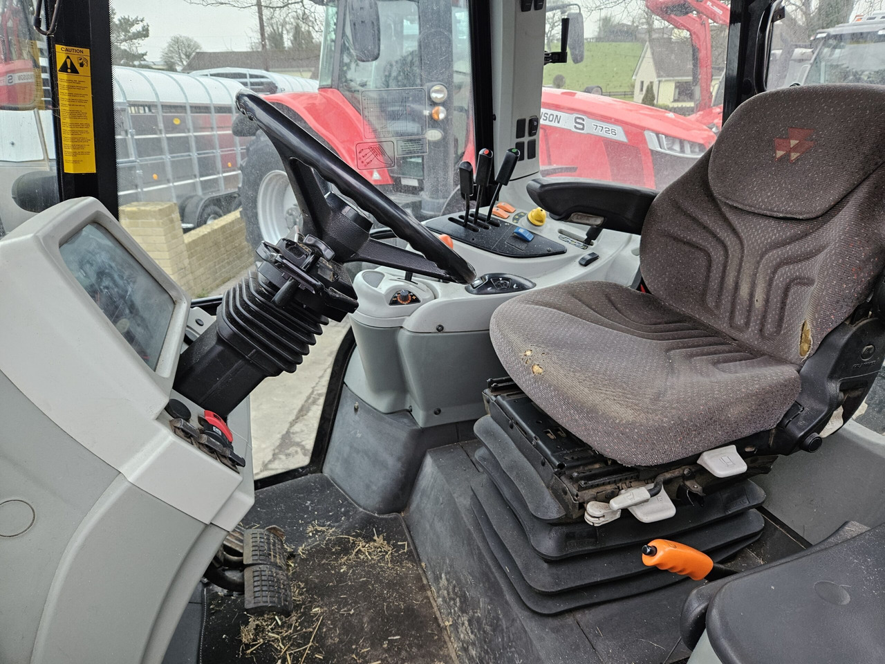 Трактор 2007 MF 5455, 520R38 Wide Wheels: фото 7