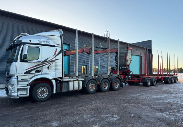 Mercedes-Benz Arocs - Лесовоз: фото 2 Mercedes-Benz Arocs - Лесовоз: фото 2