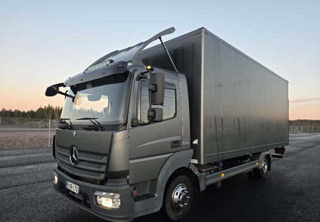 Mercedes-BenzAtego 4x2 Special - Грузовик с закрытым кузовом: фото 1 Mercedes-BenzAtego 4x2 Special - Грузовик с закрытым кузовом: фото 1
