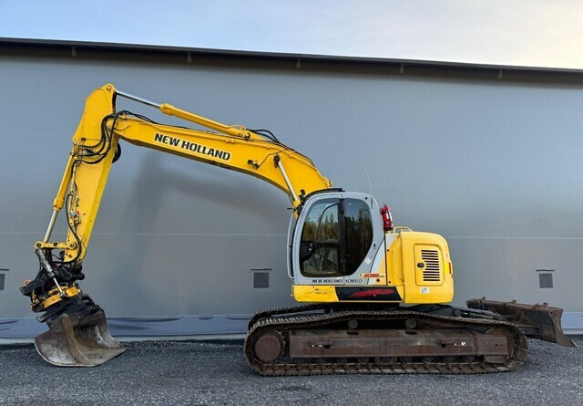 New Holland E235SR - Гусеничный экскаватор: фото 2 New Holland E235SR - Гусеничный экскаватор: фото 2
