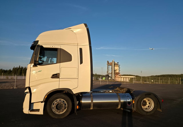 IvecoS-Way 460 4x2 LNG / LBG - Тягач: фото 2 IvecoS-Way 460 4x2 LNG / LBG - Тягач: фото 2