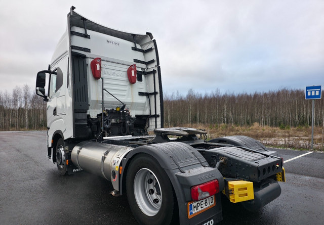 IvecoS-Way 460 4x2 LNG / LBG - Тягач: фото 3 IvecoS-Way 460 4x2 LNG / LBG - Тягач: фото 3