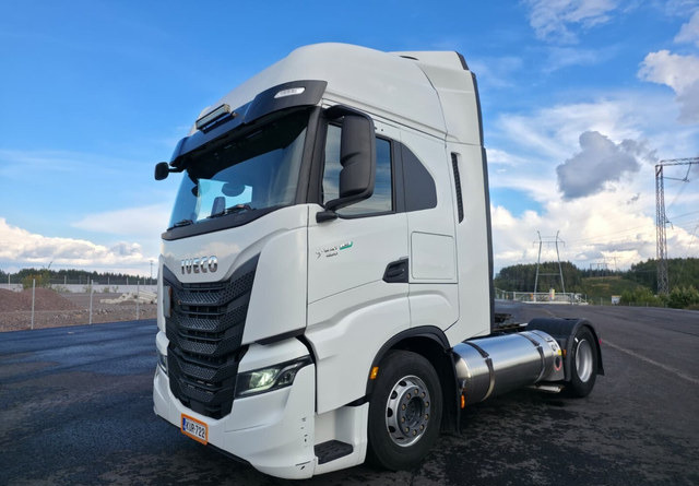 IvecoS-Way 460 4x2 LNG / LBG - Тягач: фото 1 IvecoS-Way 460 4x2 LNG / LBG - Тягач: фото 1