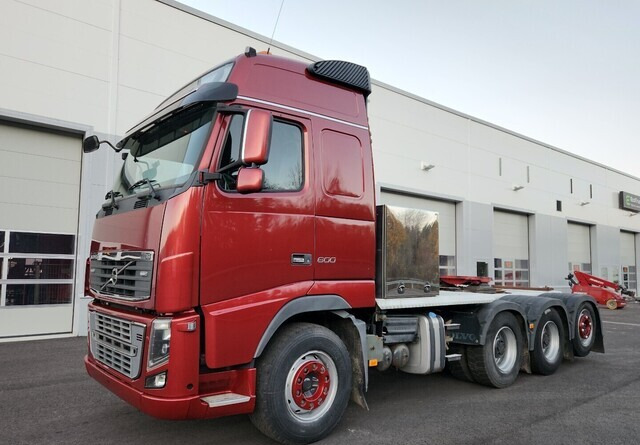 Volvo FH16 600 8x4 - Тягач: фото 1 Volvo FH16 600 8x4 - Тягач: фото 1