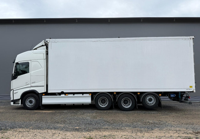Volvo FH 540 8x4 66m3 - Грузовик с закрытым кузовом: фото 3 Volvo FH 540 8x4 66m3 - Грузовик с закрытым кузовом: фото 3