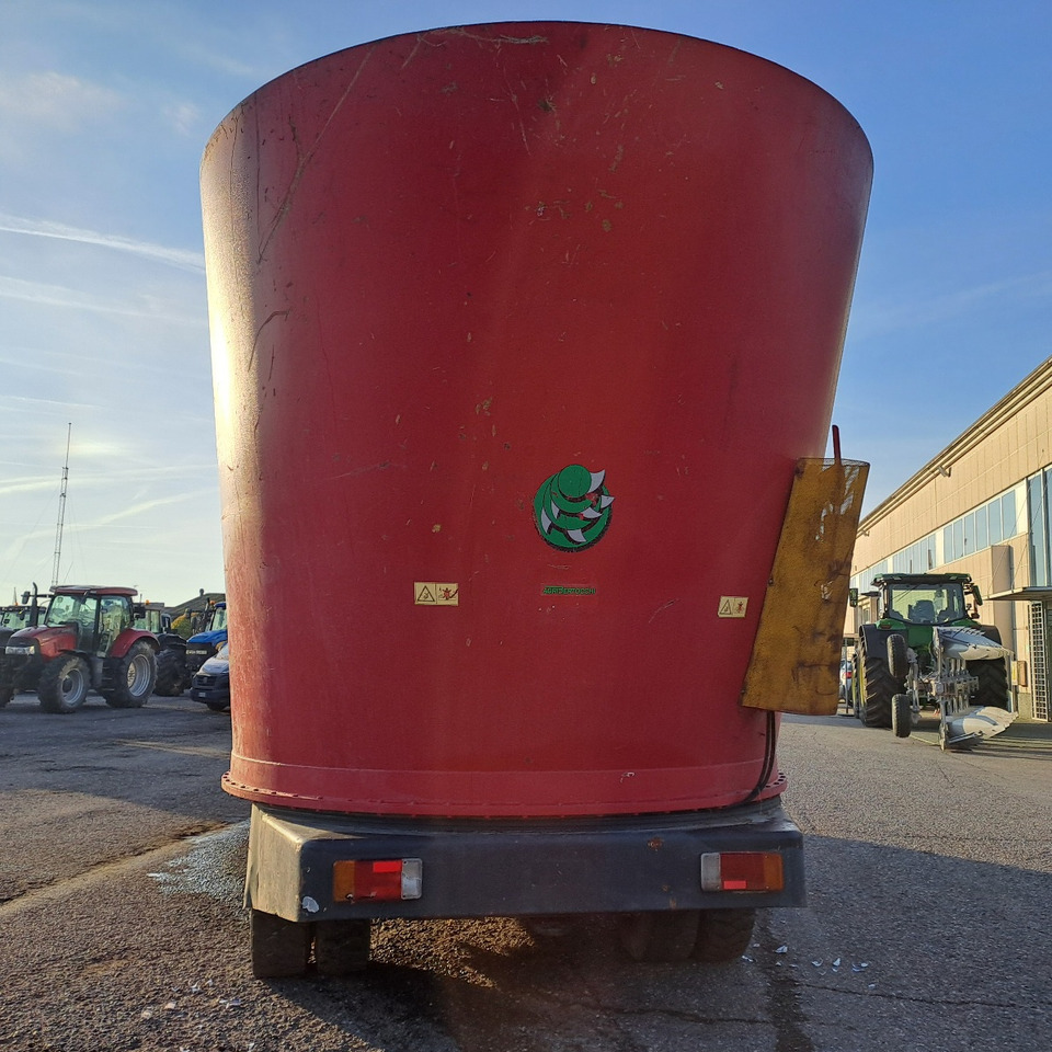 CARRO MISCELATORE SEMOVENTE AGM MIRAGE 200 - Кормораздатчик: фото 5 CARRO MISCELATORE SEMOVENTE AGM MIRAGE 200 - Кормораздатчик: фото 5