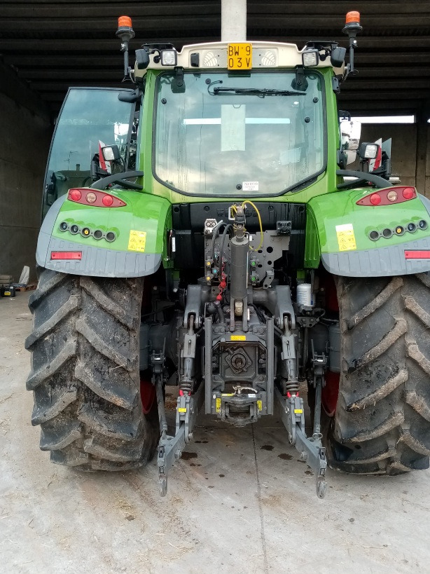 FENDT 320 VARIO - Трактор: фото 3 FENDT 320 VARIO - Трактор: фото 3