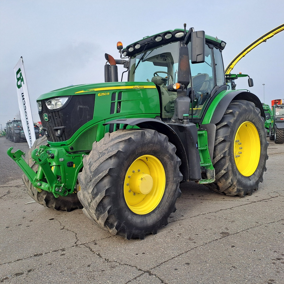 JOHN DEERE 6250R PREMIUM EDITION - Трактор: фото 1 JOHN DEERE 6250R PREMIUM EDITION - Трактор: фото 1