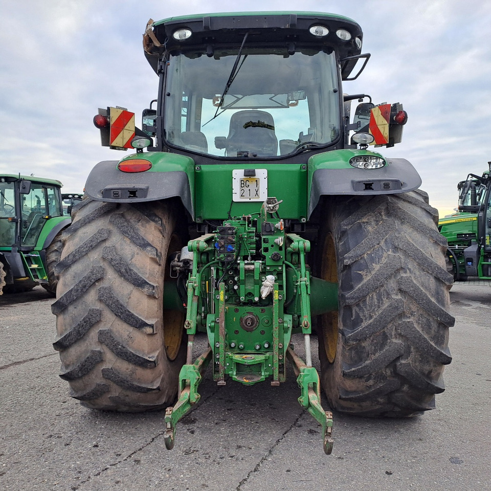 JOHN DERRE 7250R - Трактор: фото 4 JOHN DERRE 7250R - Трактор: фото 4