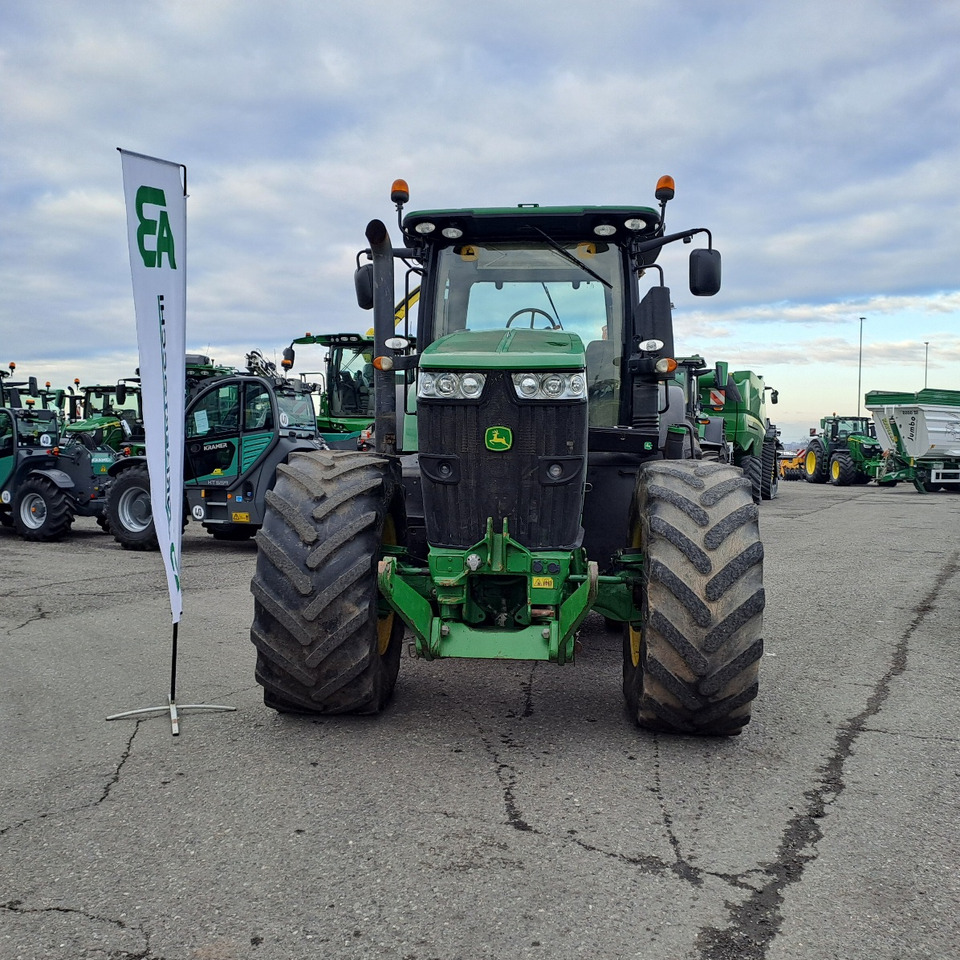 JOHN DERRE 7250R - Трактор: фото 3 JOHN DERRE 7250R - Трактор: фото 3