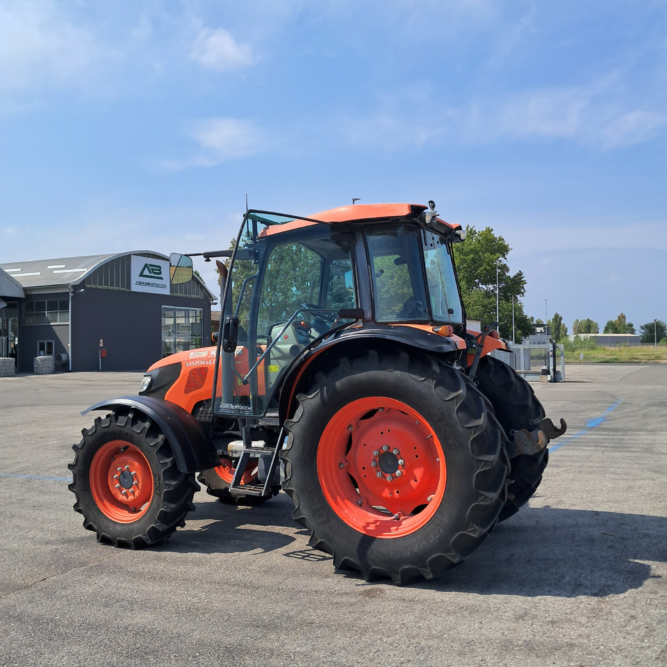 KUBOTA M9960 - Трактор: фото 3 KUBOTA M9960 - Трактор: фото 3
