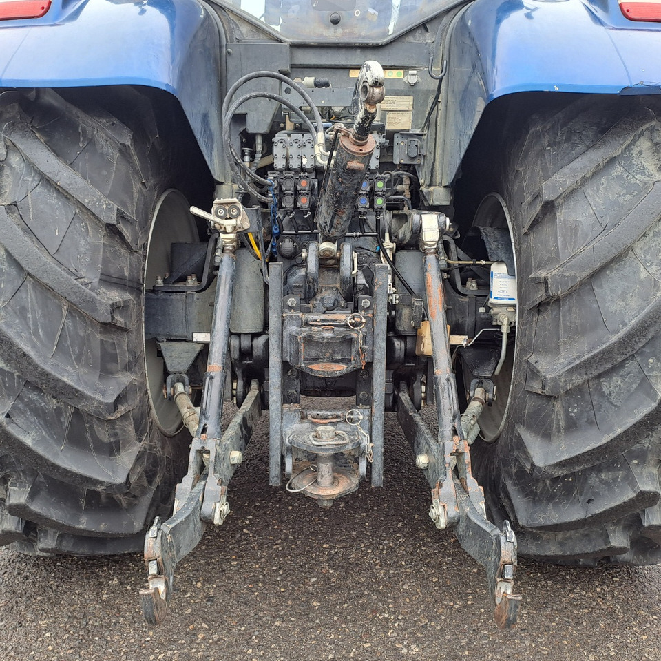 Трактор NEW HOLLAND T7.270 BLUEPOWER: фото 10 Трактор NEW HOLLAND T7.270 BLUEPOWER: фото 10