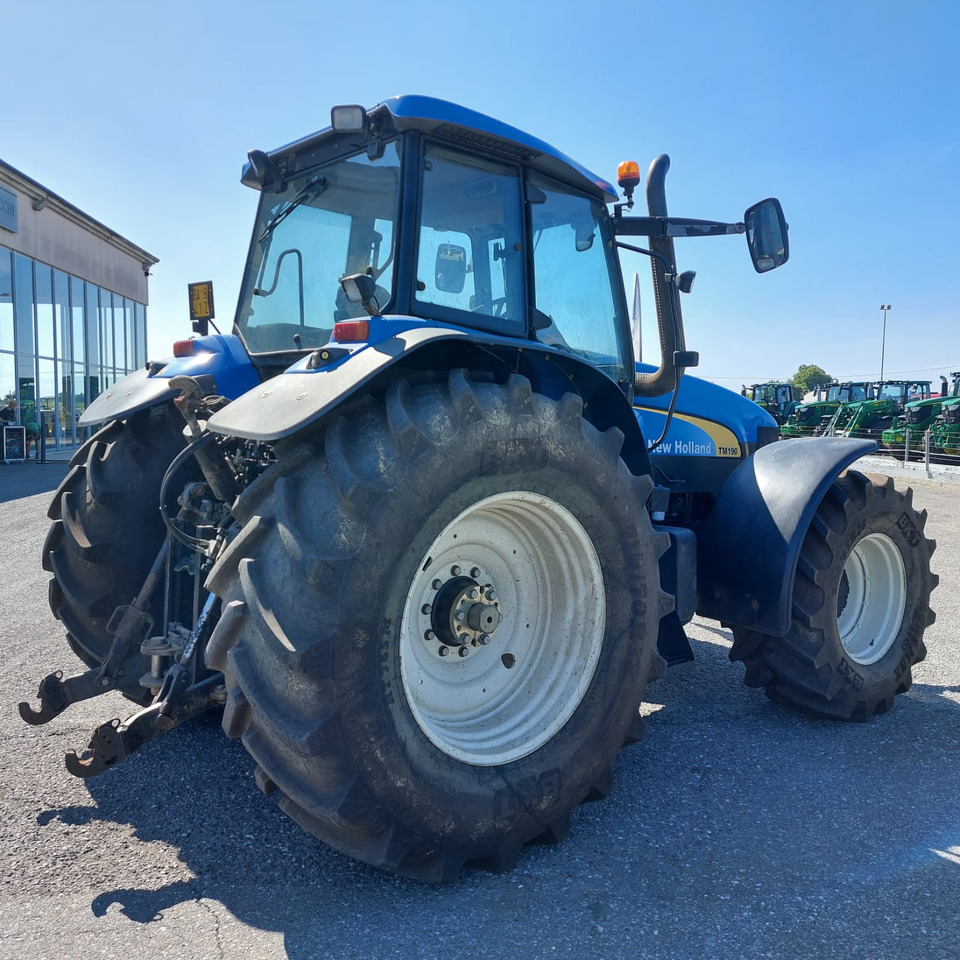 NEW HOLLAND TM 190 - Трактор: фото 5 NEW HOLLAND TM 190 - Трактор: фото 5